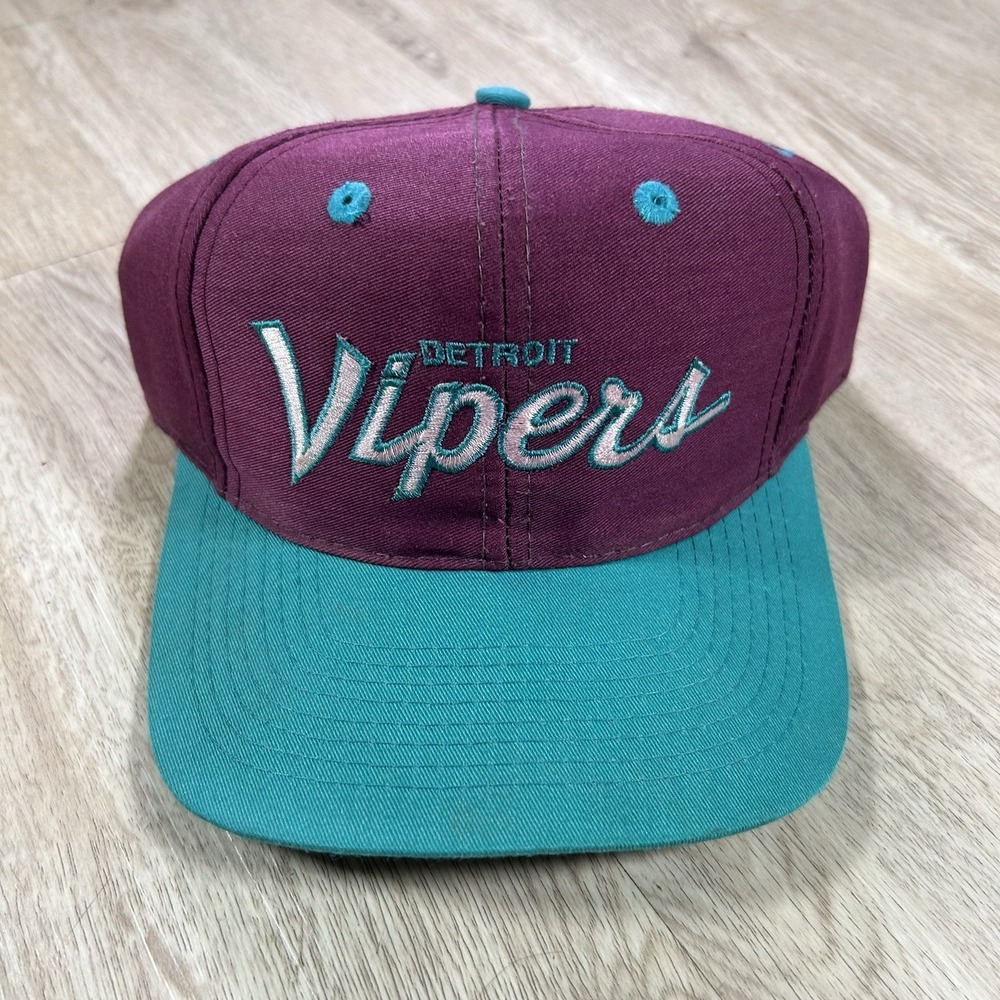 VTG Sports Specialties Detroit Vipers Script Snapback Hat IHL Hockey Purple Cap